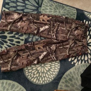 Boy or Girl Youth 14/16 (XL) Camo Hunting pants